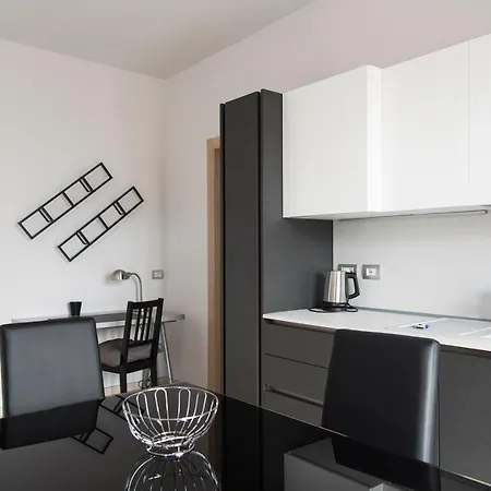Youhosty - Inganni 74 Apartment